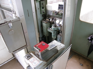 UNTENDAI_R.JPG - 78,573BYTES