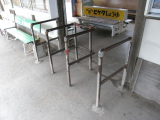 KAISATSU.JPG - 36,829BYTES