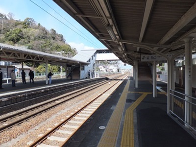 platform-a.jpg(66327 byte)