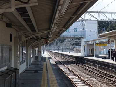 platform-t.jpg(65558 byte)