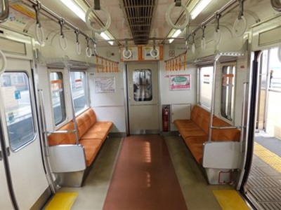 inside4b.jpg(61062 byte)