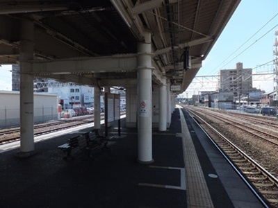platform-t.jpg(55210 byte)