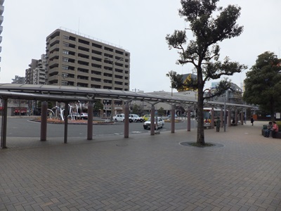 front-s.jpg(58981 byte)