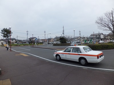 front-s.jpg(48798 byte)