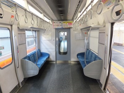 inside4.jpg(57998 byte)