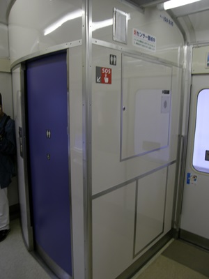 toilet.jpg(35493 byte)