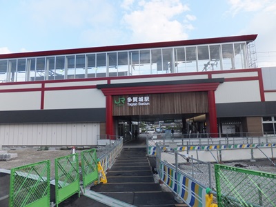 entrance-n.jpg(63296 byte)