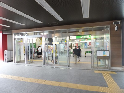 gate2.jpg(58284 byte)