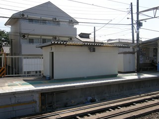 TOILLET.JPG - 24,937BYTES