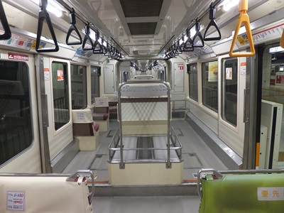 inside1c.jpg(66202 byte)