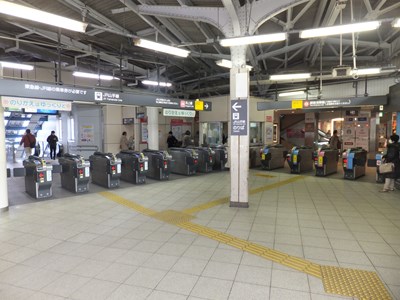 ���D�𗠑�����