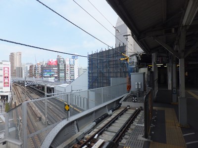 �R������z����