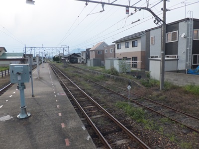 platform2.jpg(64948 byte)