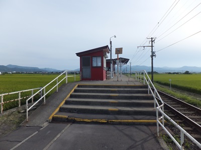 entrance.jpg(51485 byte)